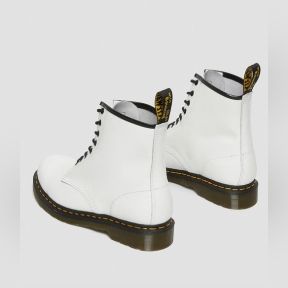 Dr. Martens 1460 SMOOTH‎ white glossy patent LEATHER LACE UP BOOTS size 10 new - Picture 3 of 13